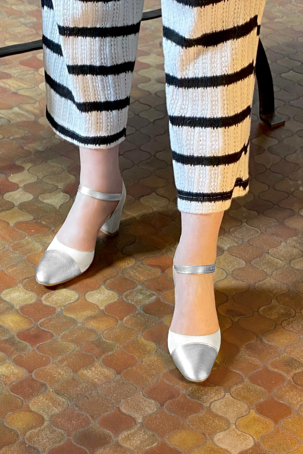 Light silver and off white women's open side shoes, with an instep strap. Round toe. High block heels. Worn view - Florence KOOIJMAN